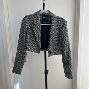 Black and White Cropped Blazer